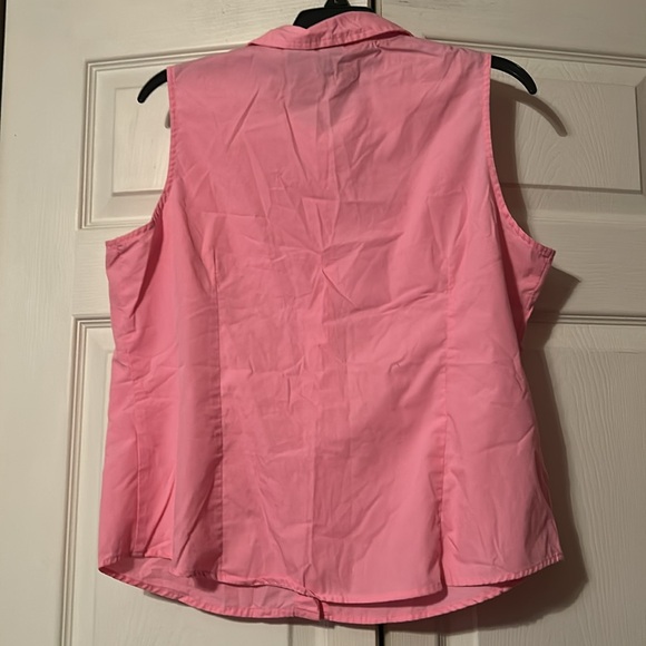 Basic Editions Large Pink Sleeveless Button Down Shirt - Picture 3 of 4